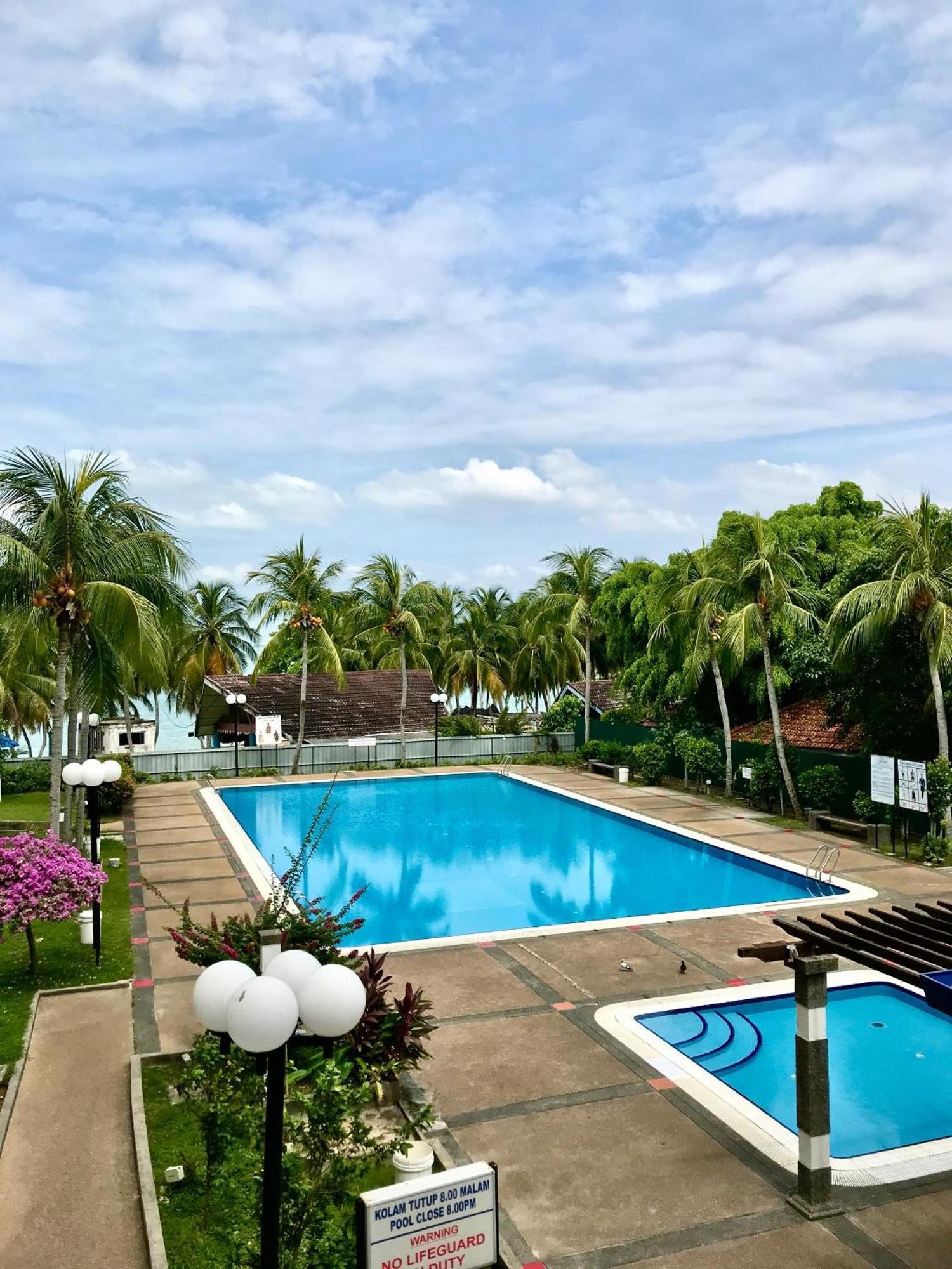 Pangsapuri Comfy Beachfront View At Seri Bulan Teluk Kemang